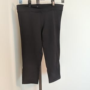 Lululemon cropped black leggings